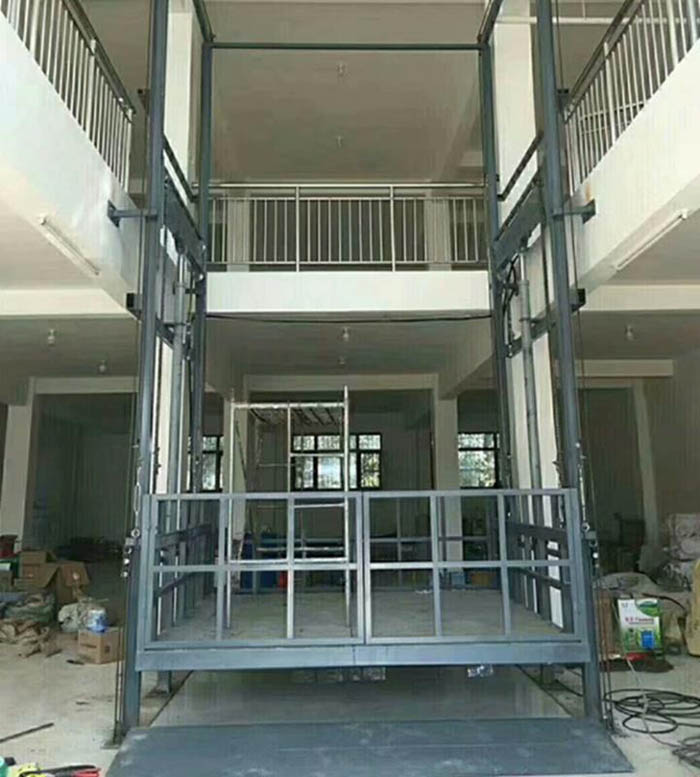 好風(fēng)景家具有限公司定制的升降貨梯
